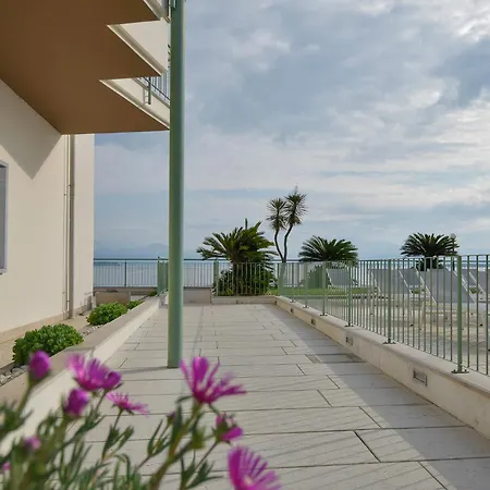 Residenza Miralago Iii By Wonderful Italy